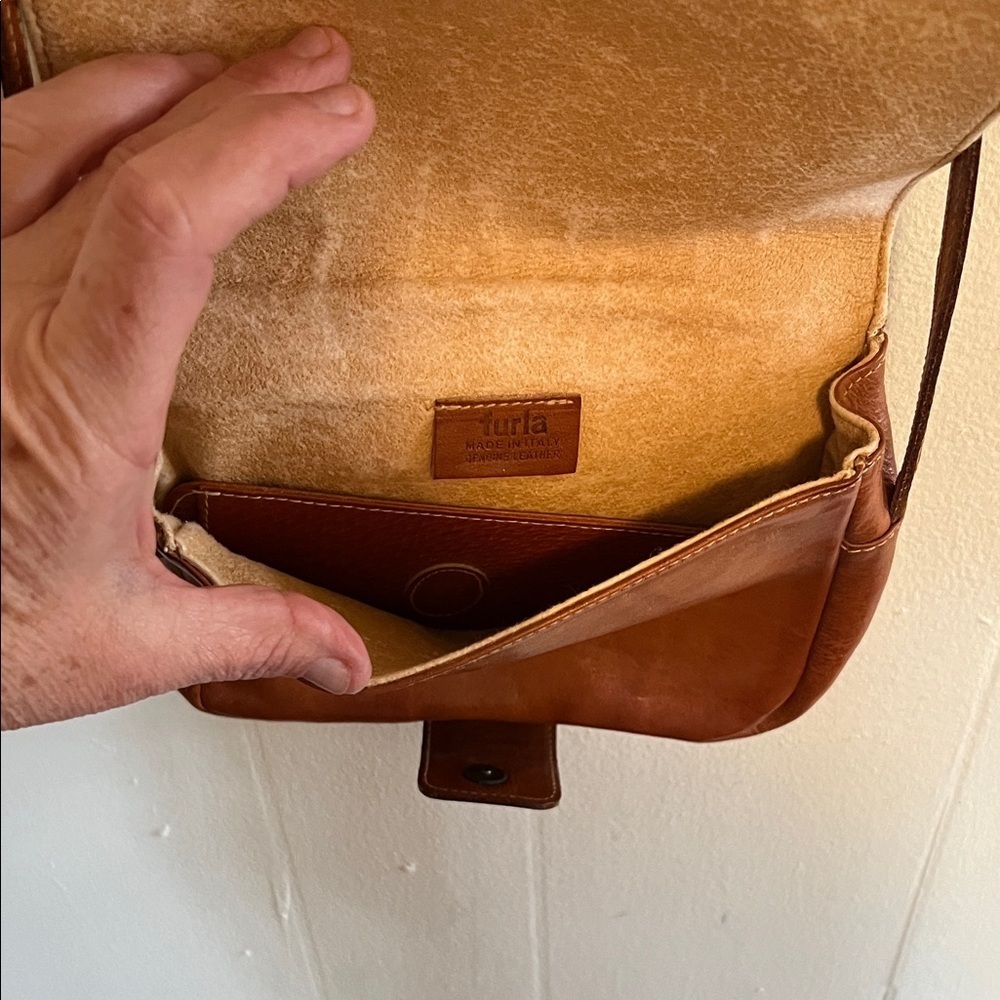 Furla vintage Tan Leather Shoulder Bag - Picture 6 of 11